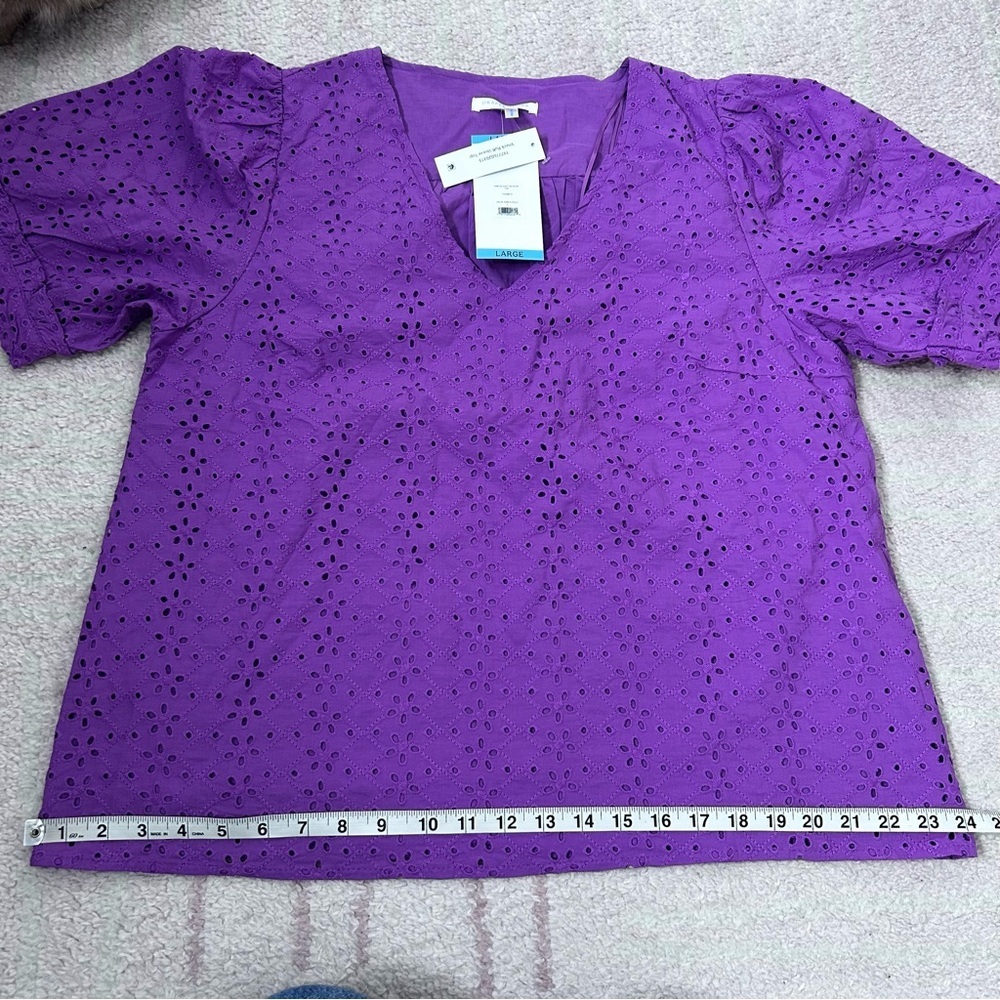 NWT Draper James Purple Eyelet V-Neck Blouse Puff Sleeves Large Preppy Summer - Picture 8 of 10